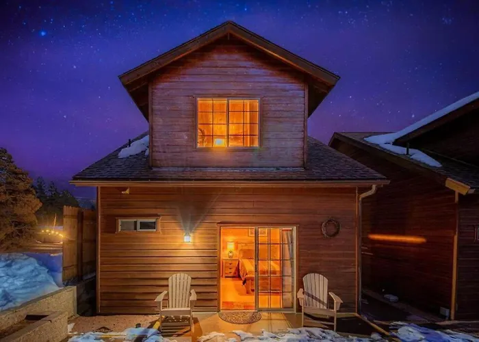 #5 Black Bear - Pet Friendly - Sleeps 6 - Playground & Game