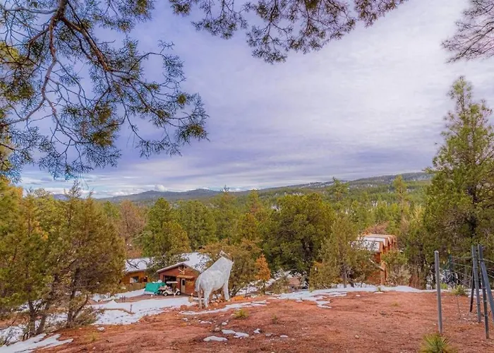 Chalet #5 Black Bear - Pet Friendly - Sleeps 6 - Playground & Game *